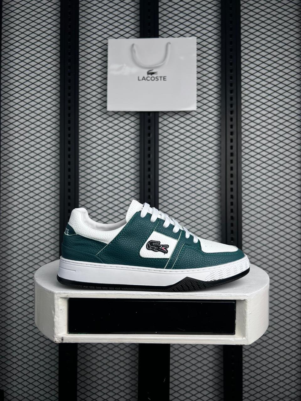 Lacoste Sneakers