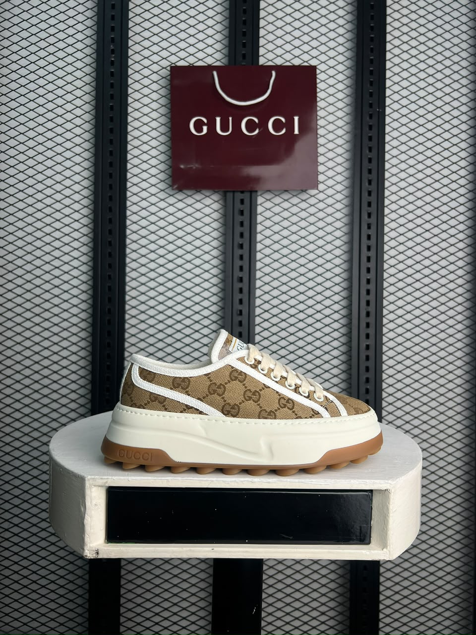 Gucci Sneakers